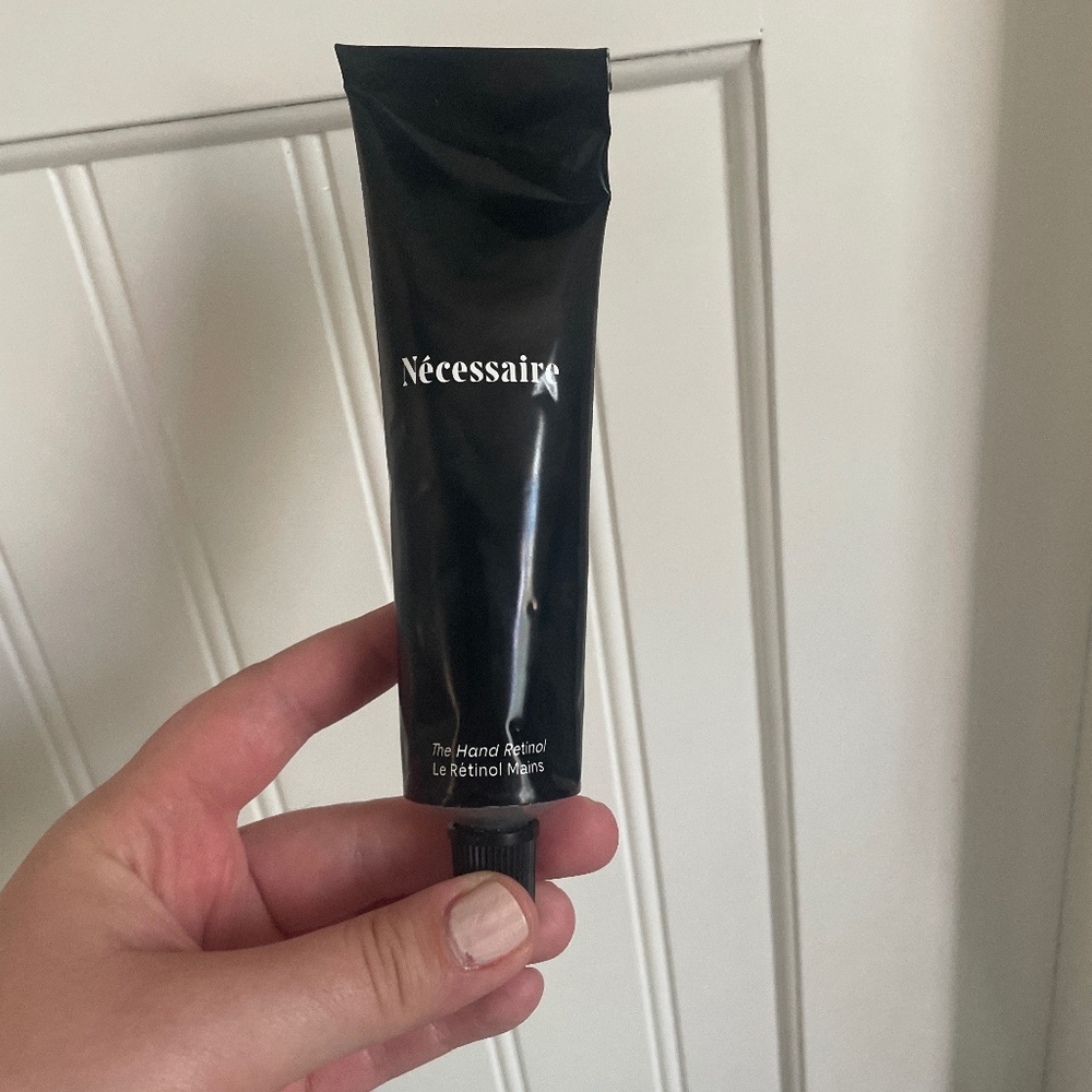 Necessaire the hand retinol
